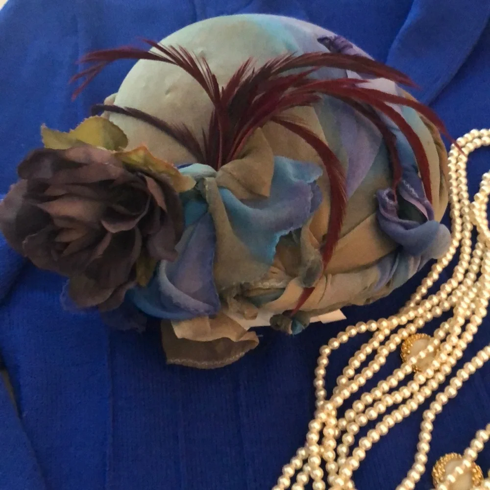 Vintage… Elegant Floral & Feather Hat